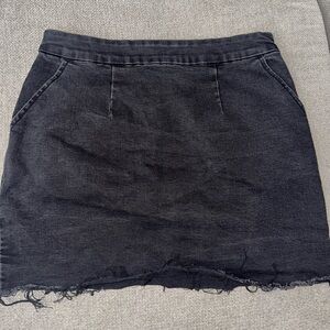 Forever 21 Black Frayed Hem Mini Skirt